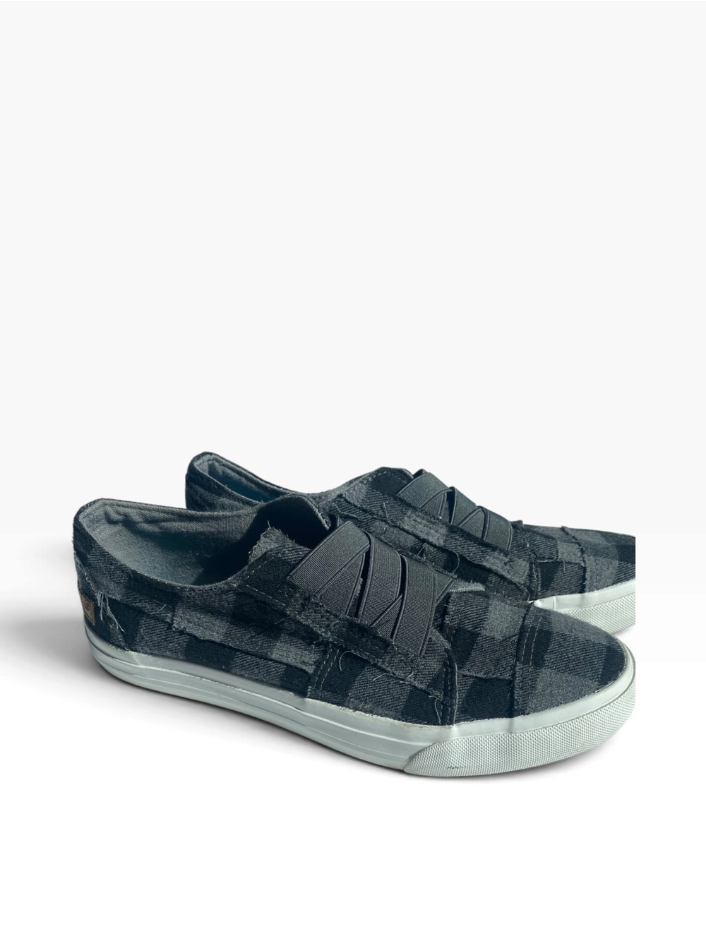 Blowfish Malibu Marley Womens 8.5 Black Gray Plaid Slip On Sneakers Distressed